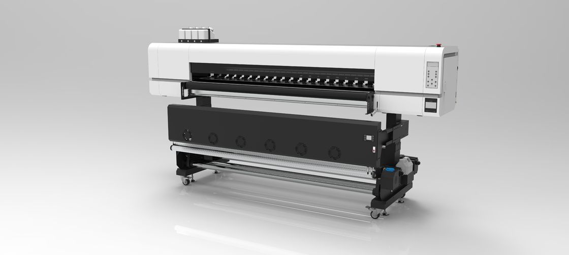 Grote sublimatieprinter met 5 liter inktcartridges en 192 cm print